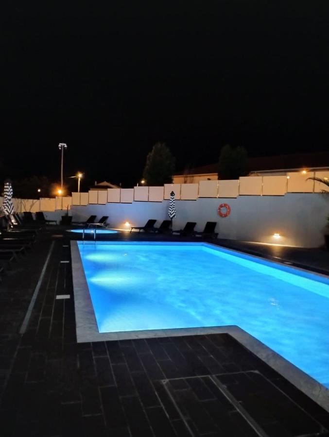 Villa Rey Spa & Hotel 雷镇 外观 照片